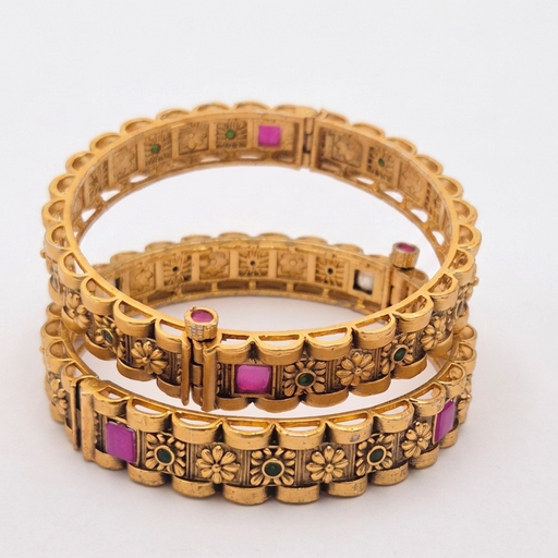Antique bangle