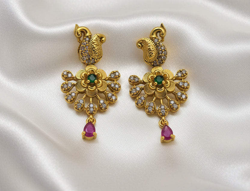 Antique Gold-Plated Floral and Peacock Design Necklace with Earrings