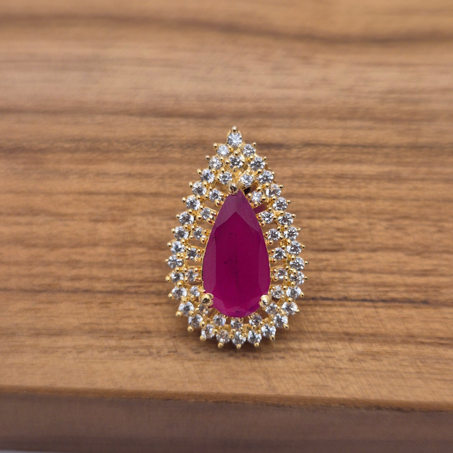 EARRING