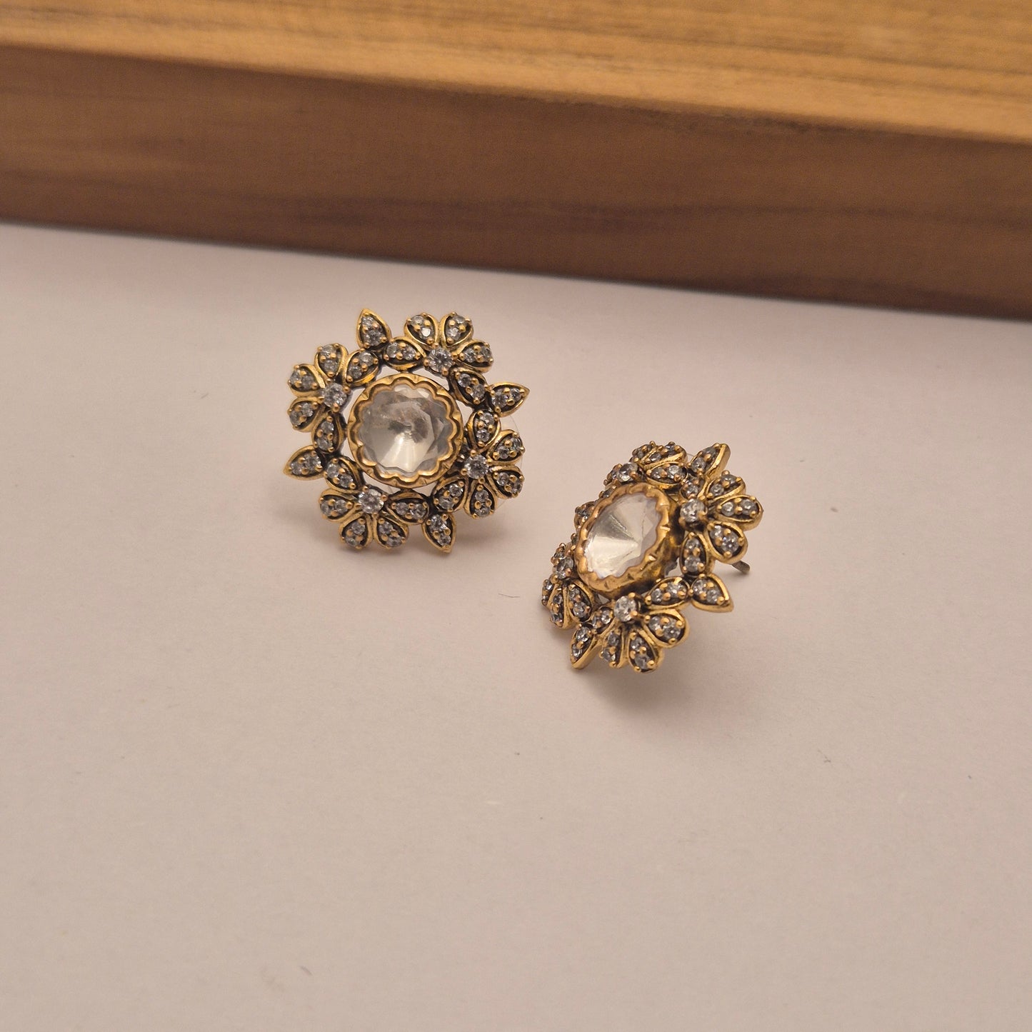 EARRING