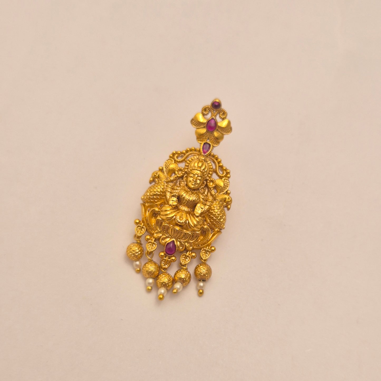 EARRING