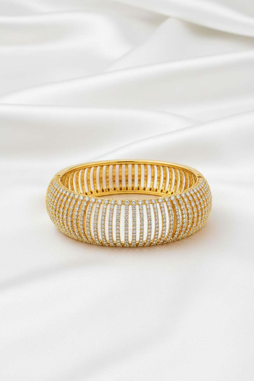 Traditional Vertical Stripe White Stone Studded Kangan