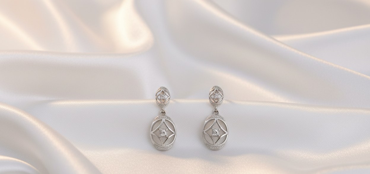 Rose Gold-Plated Interlinked Floral Motif Zircon Necklace with Earrings