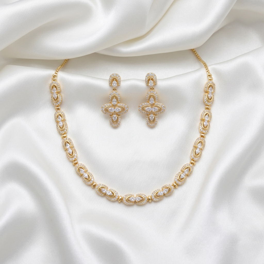 Rose Gold-Plated Quatrefoil Motif Zircon Stone Necklace with Earrings