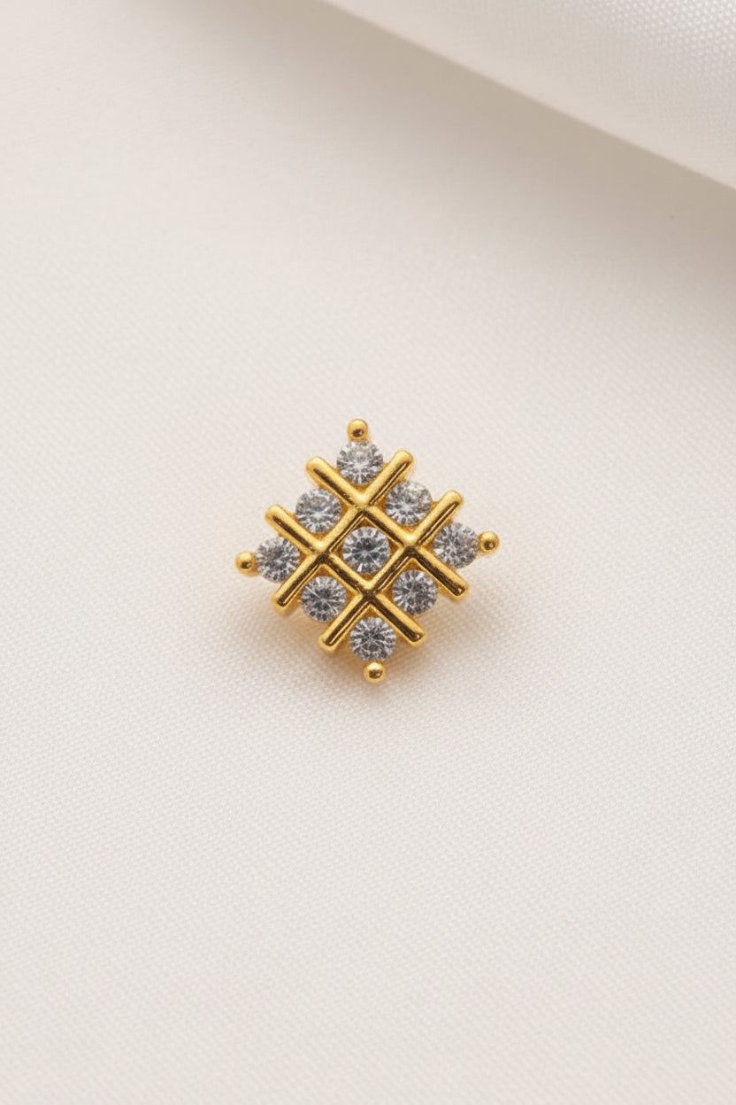 Classic Gold Finish Grid Pattern Zircon Stud Earrings
