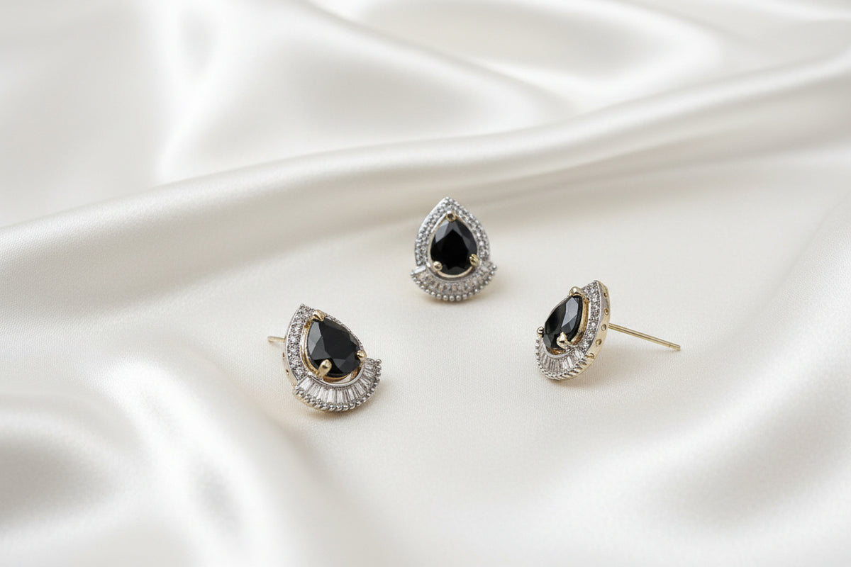 Black Stone Teardrop Mugappu Set with Matching Earrings