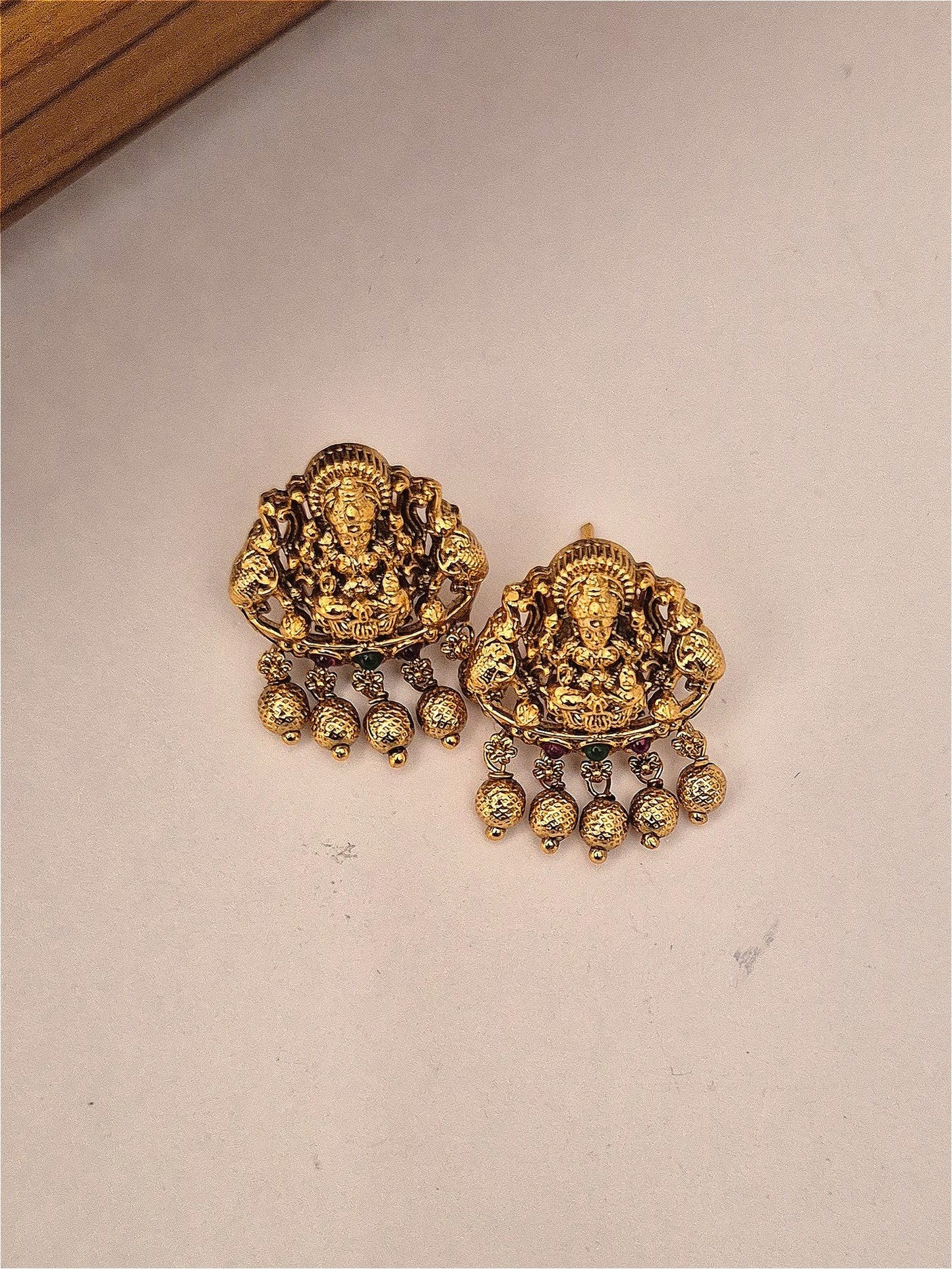 Antique pendant