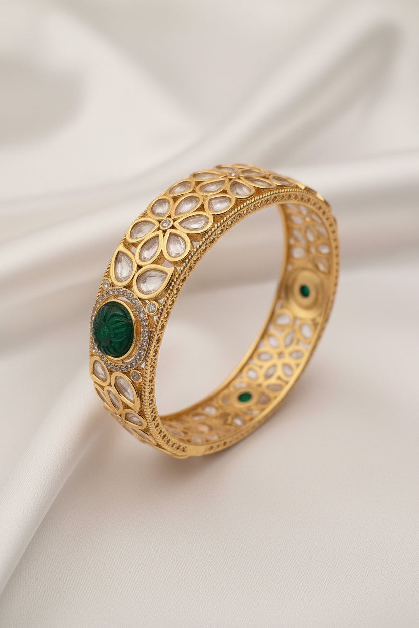 Gold-Plated Central Green Stone Kundan Bangle
