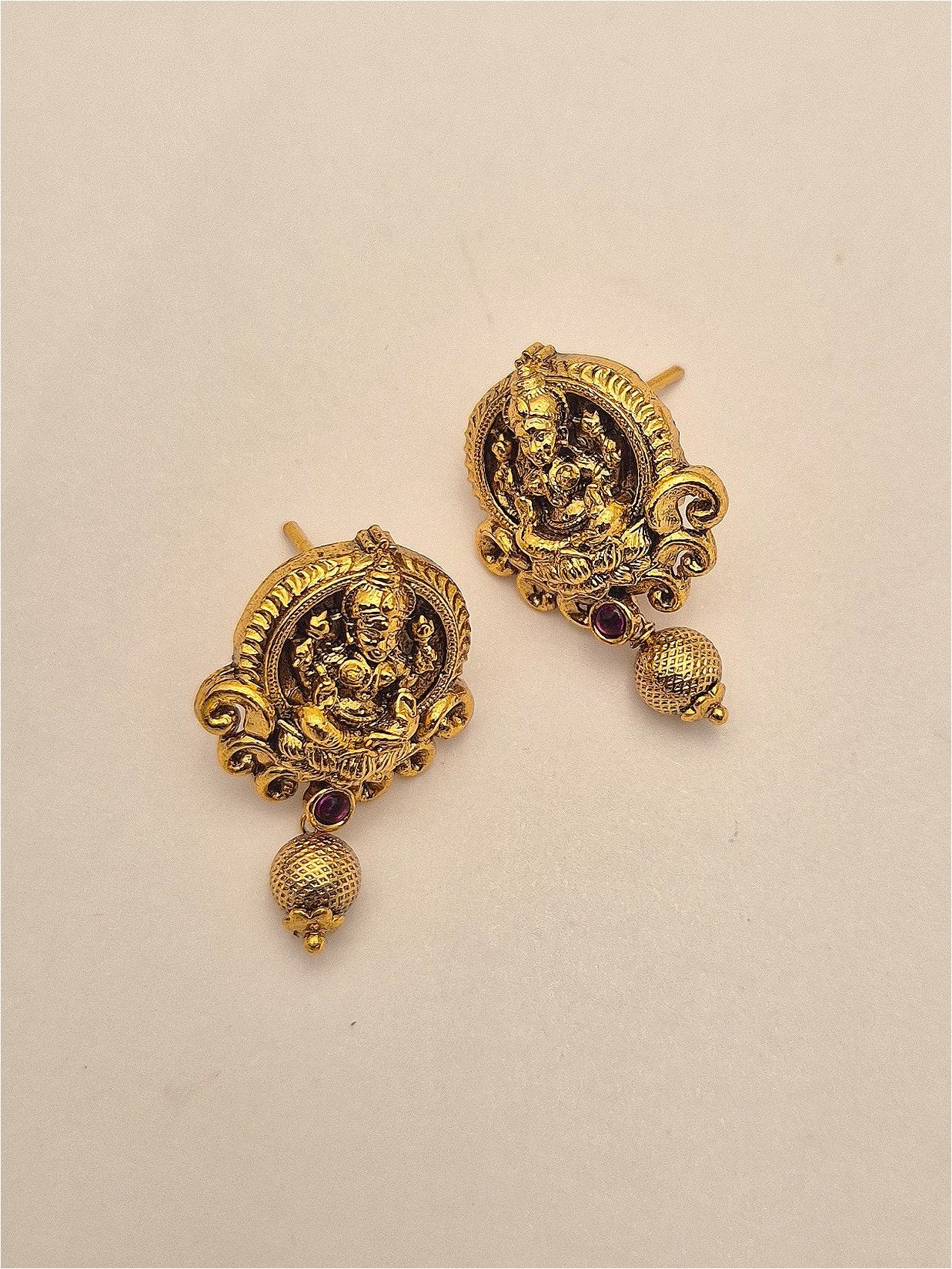Antique pendant