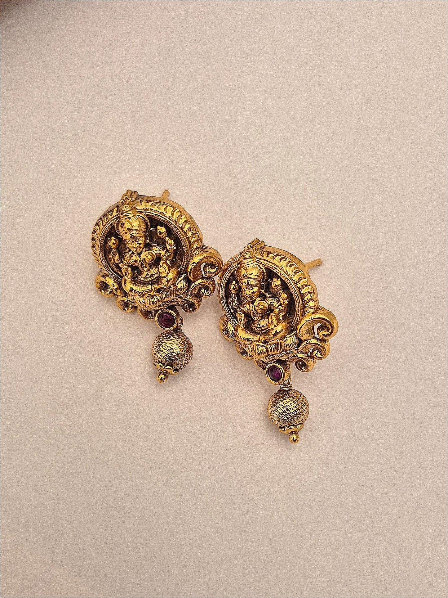 Antique pendant
