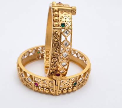 Antique bangle