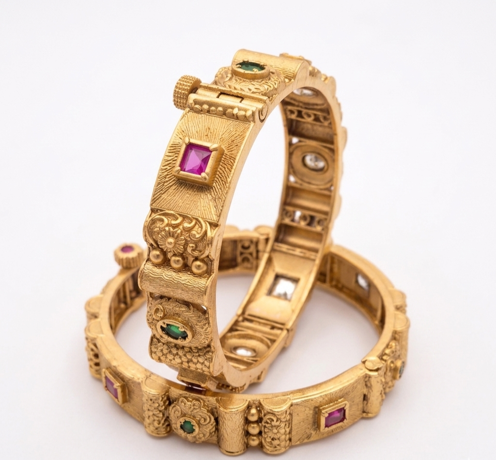 Antique bangle