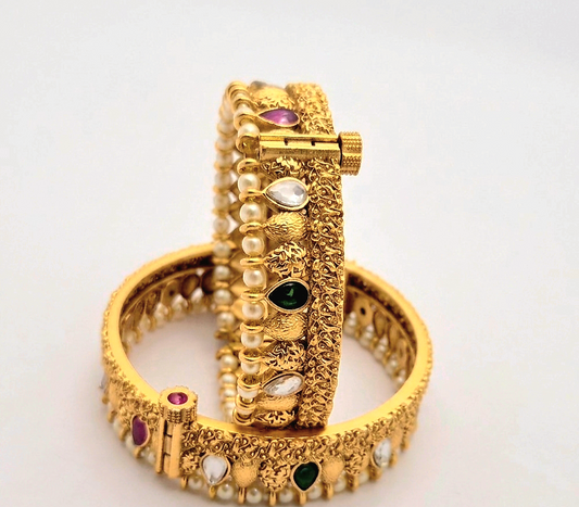 Antique bangle
