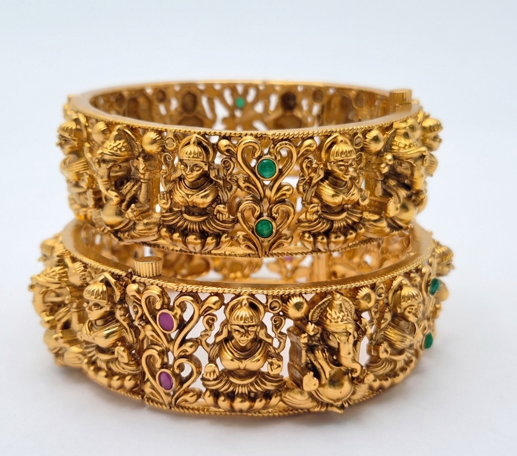 Antique bangle