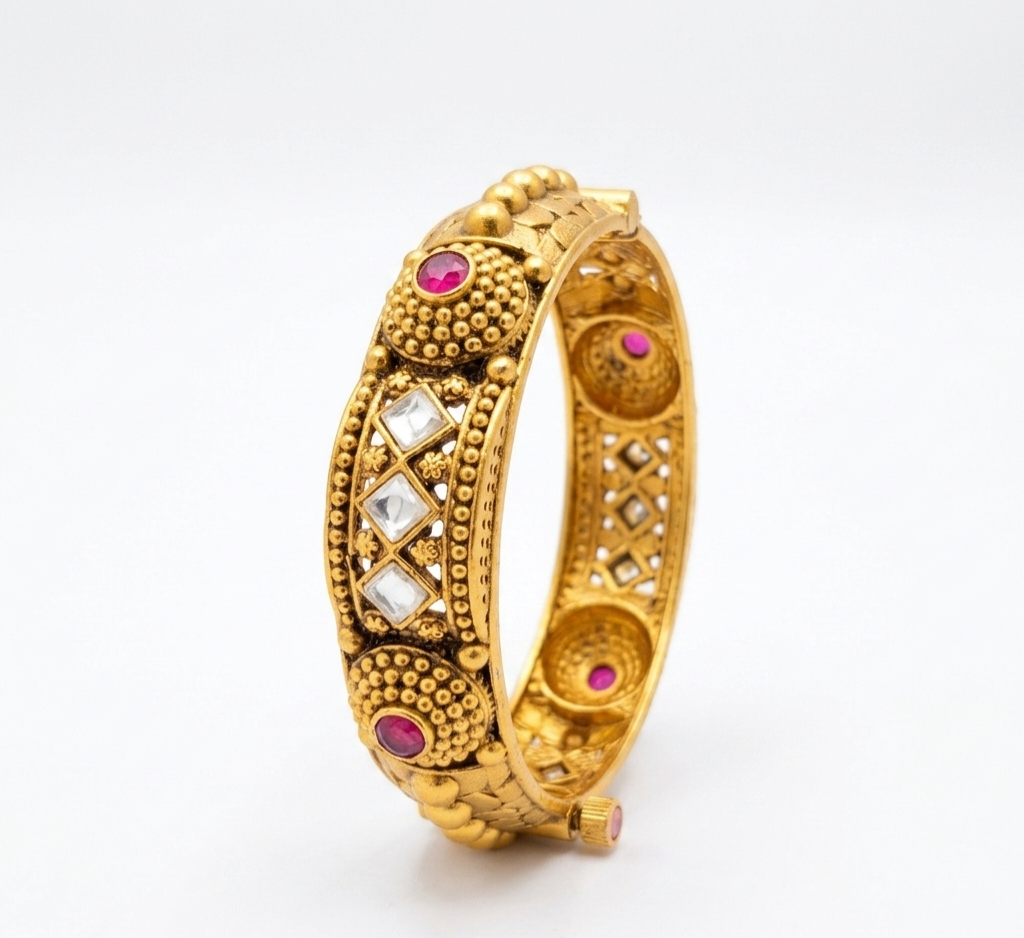 Antique bangle