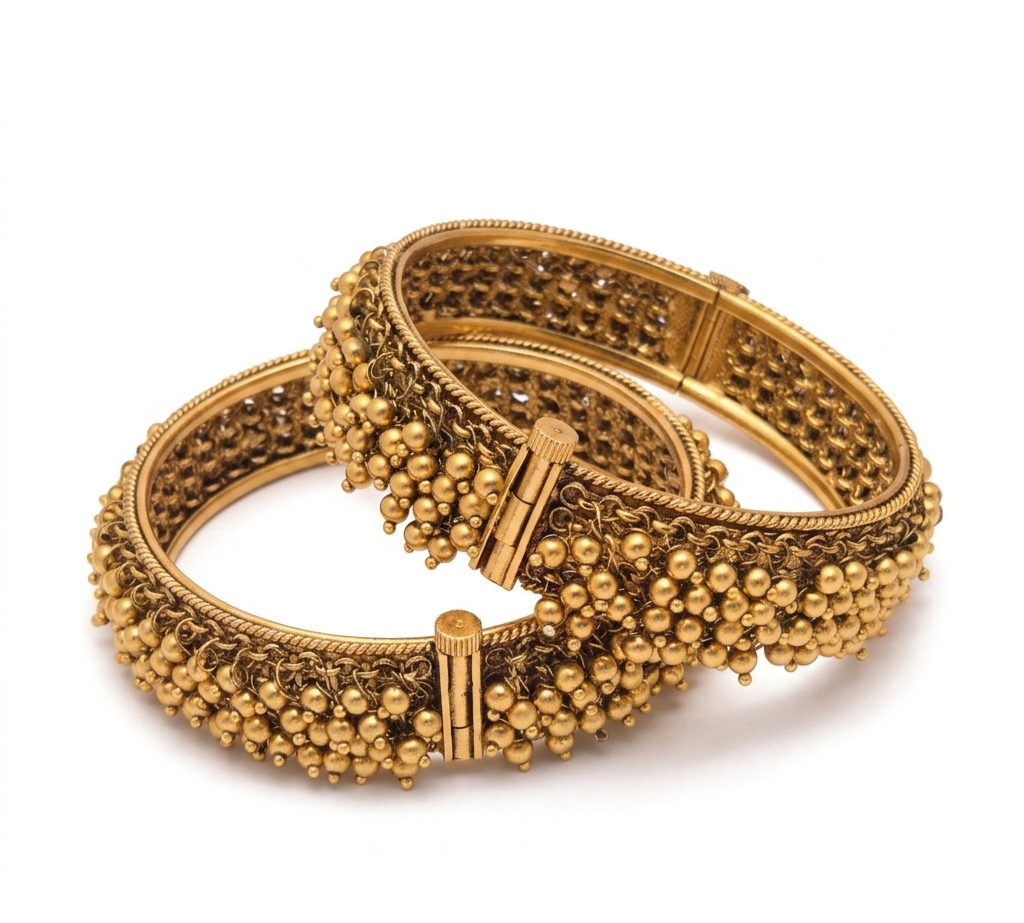 Antique bangle