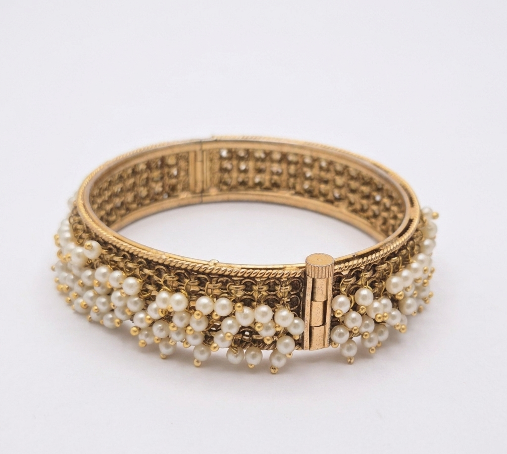 Antique bangle