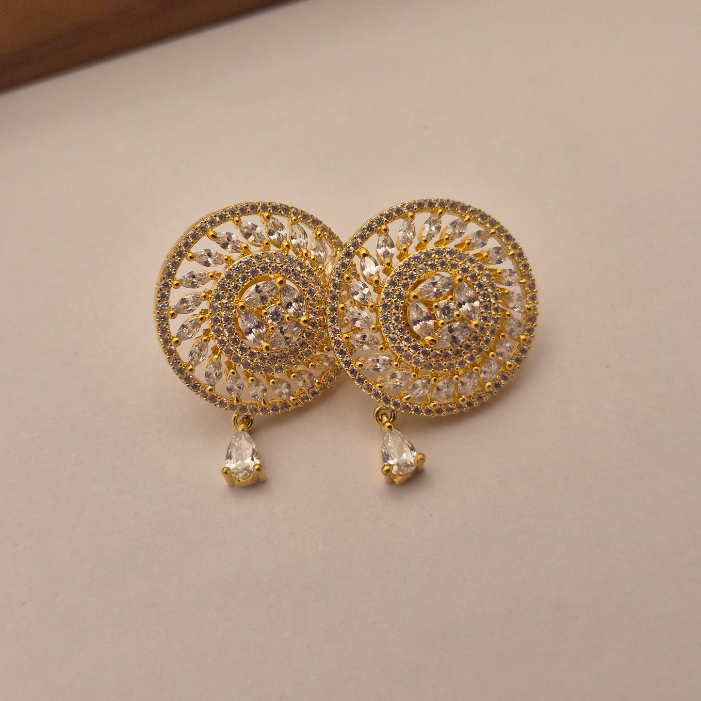 EARRING
