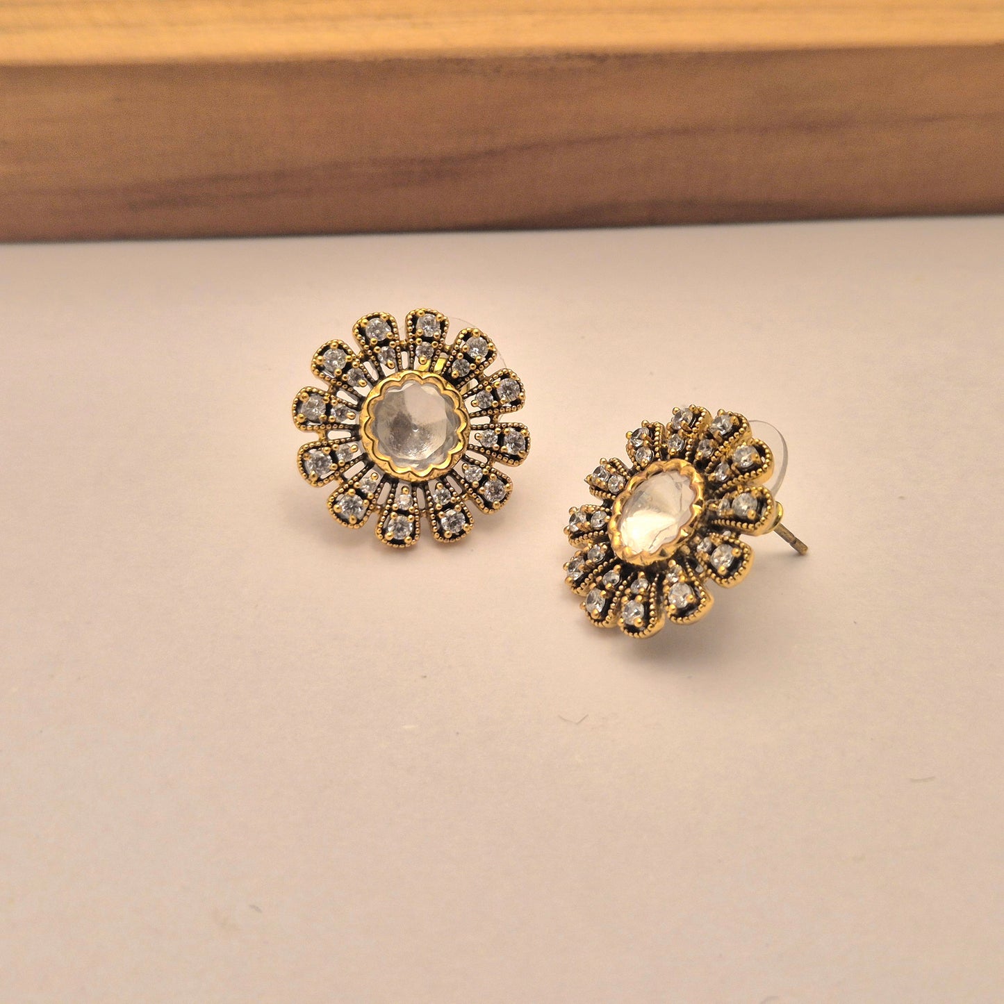 EARRING