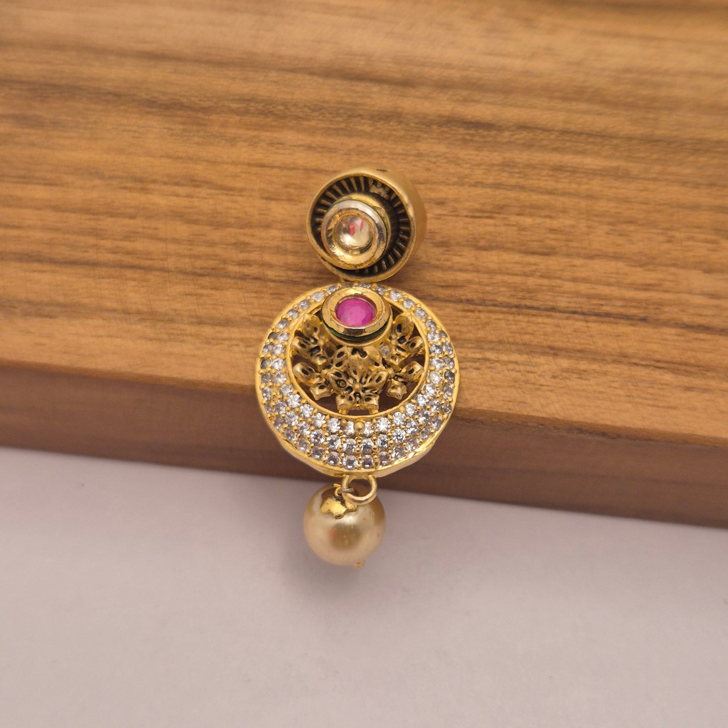 EARRING
