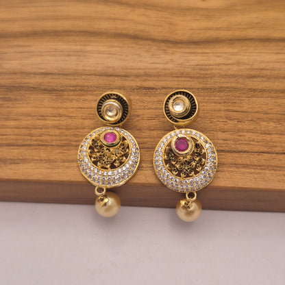 EARRING