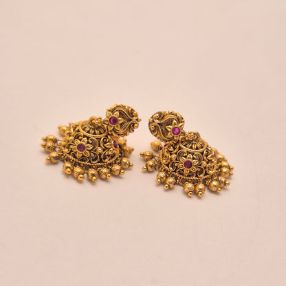 EARRING