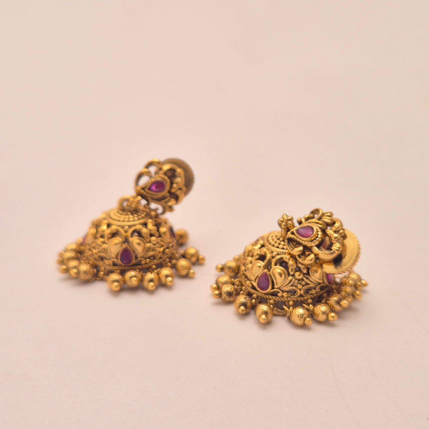 EARRING