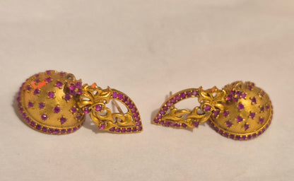 EARRING