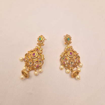 EARRING