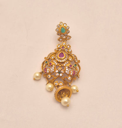 EARRING