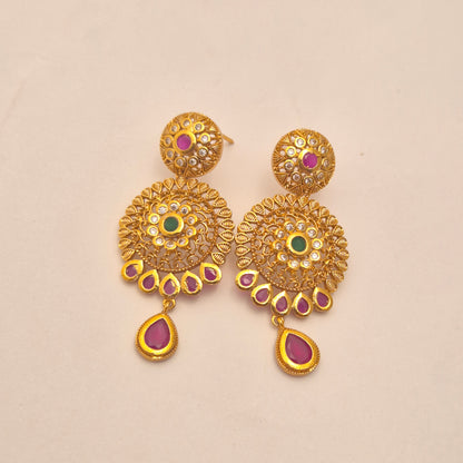 EARRING