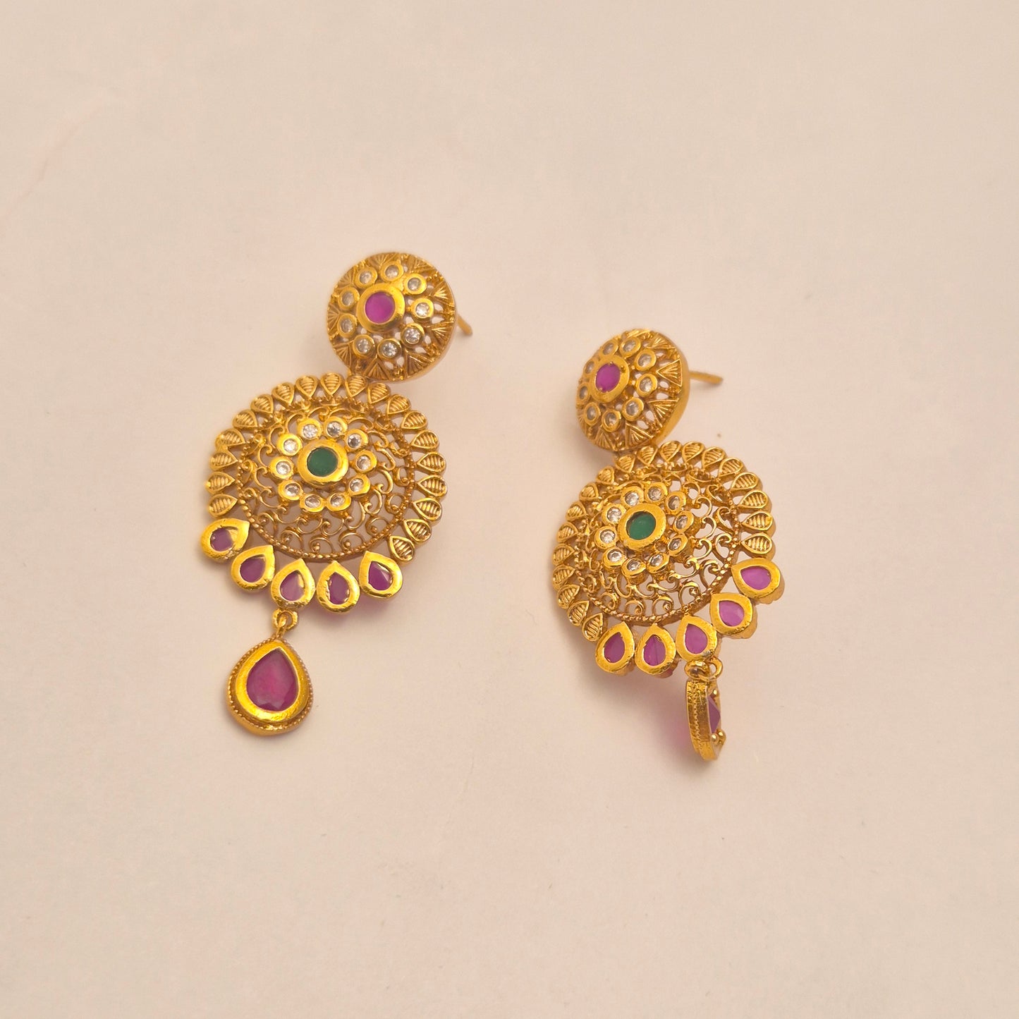 EARRING