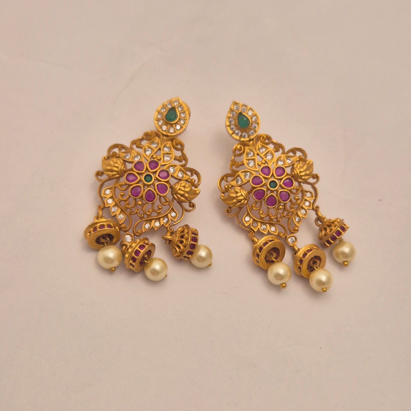 EARRING