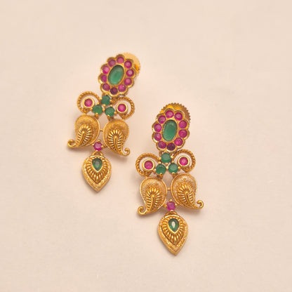 EARRING