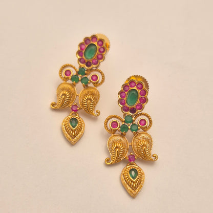 EARRING
