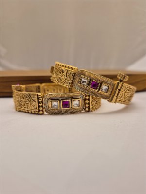 Antique bangle