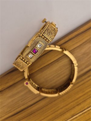 Antique bangle