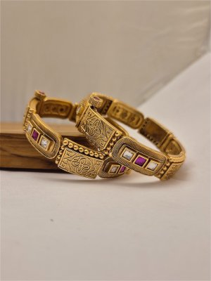 Antique bangle