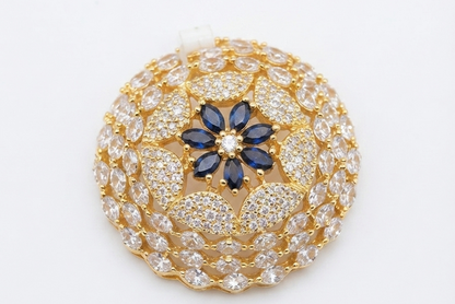 Pendant set