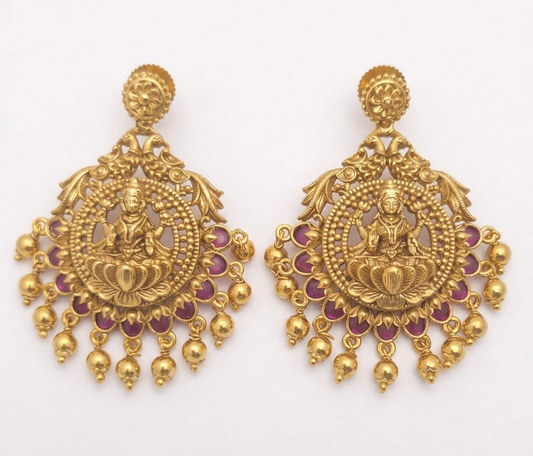 Antique Earring