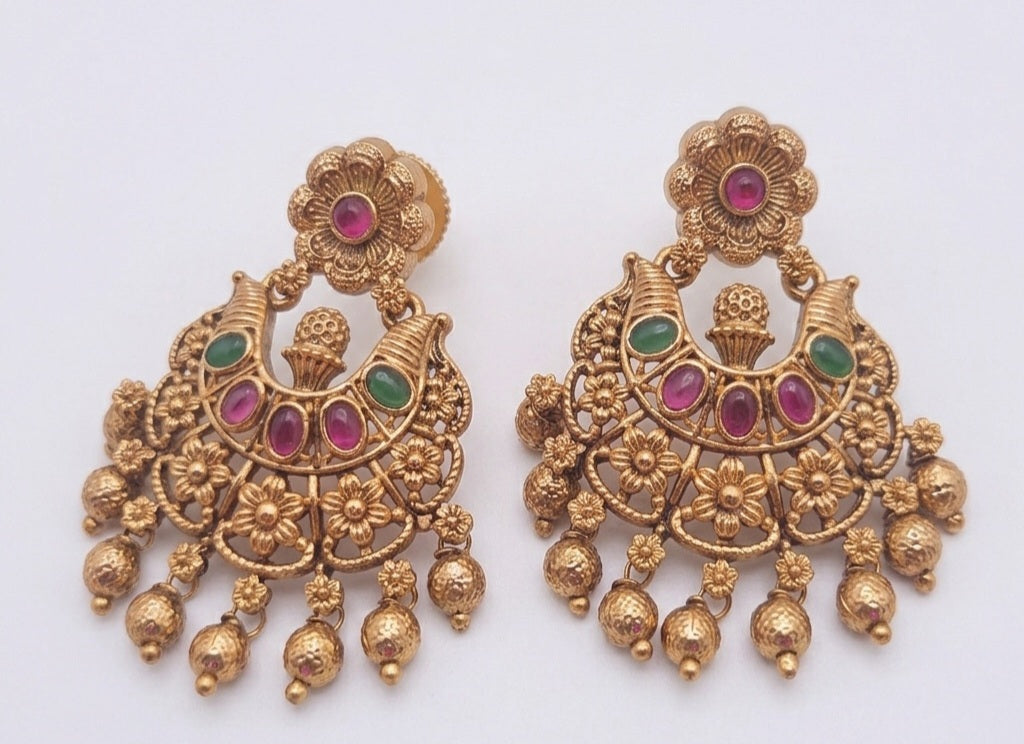 Antique Earring