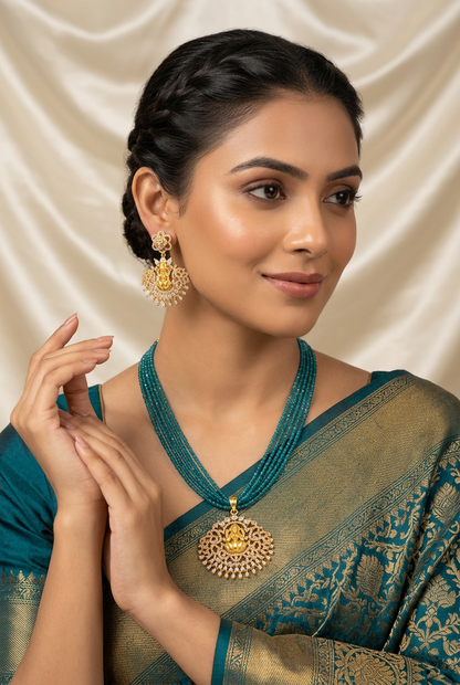 Beaded Pendant Necklace Set