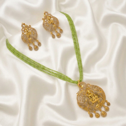 Beaded Pendant Necklace Set
