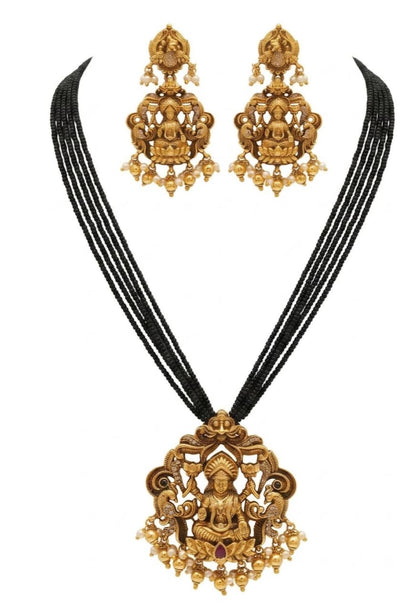Beaded Pendant Necklace Set