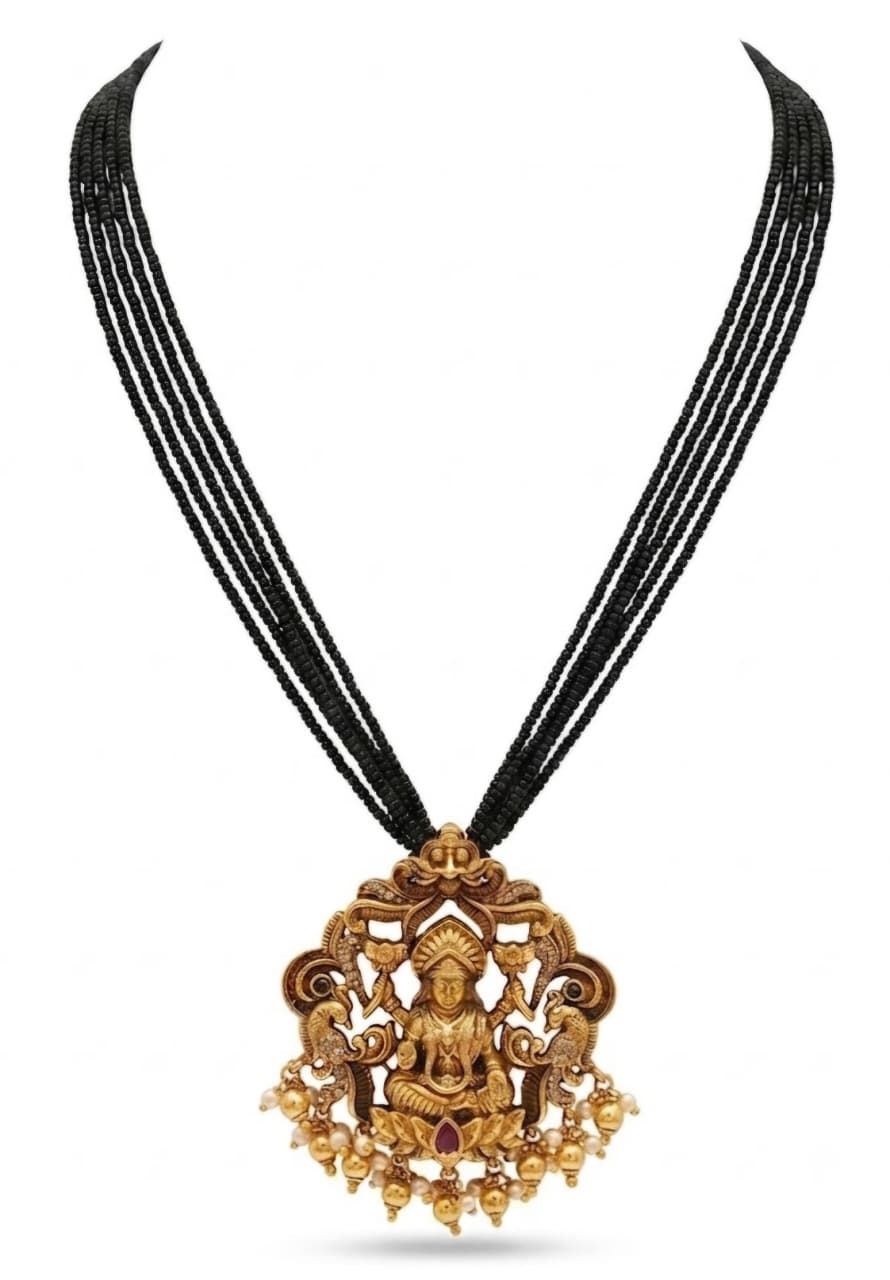 Beaded Pendant Necklace Set