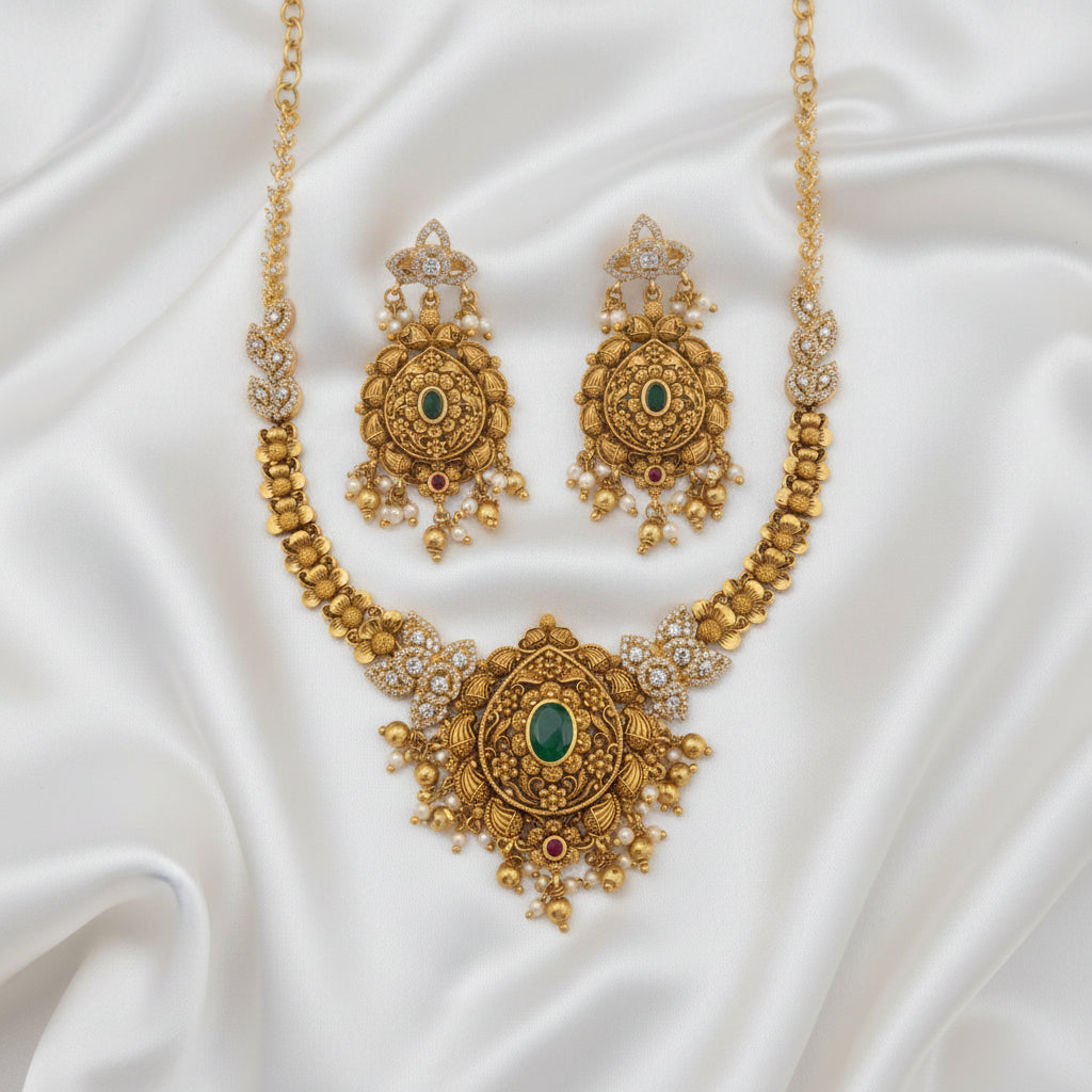 Antique Gold Temple Necklace Set with Emerald Stone, Kundan Detailing & Pearl Drops