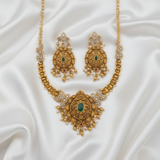 Antique Gold Temple Necklace Set with Emerald Stone, Kundan Detailing & Pearl Drops