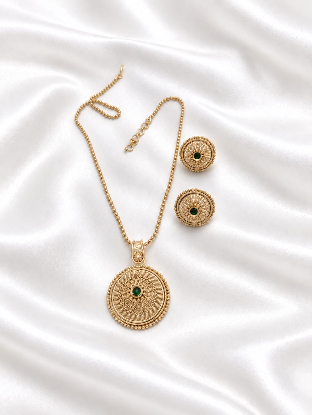 Antique Gold Filigree Disc Pendant Necklace & Earring Set