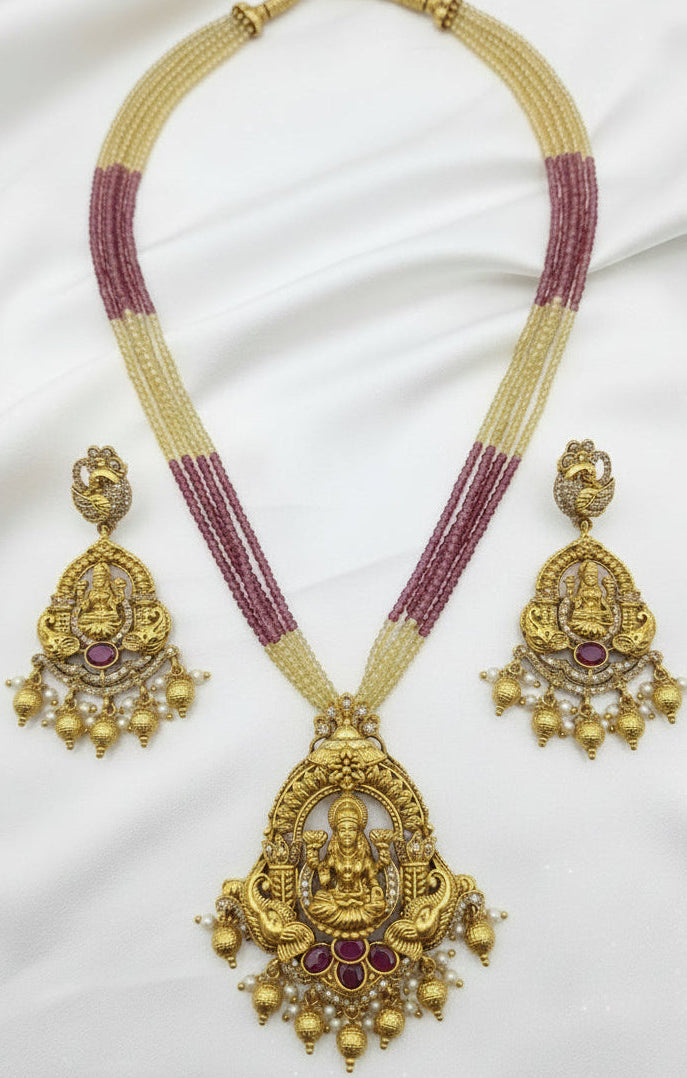 Beaded Pendant Necklace Set