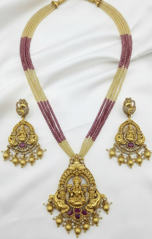 Beaded Pendant Necklace Set